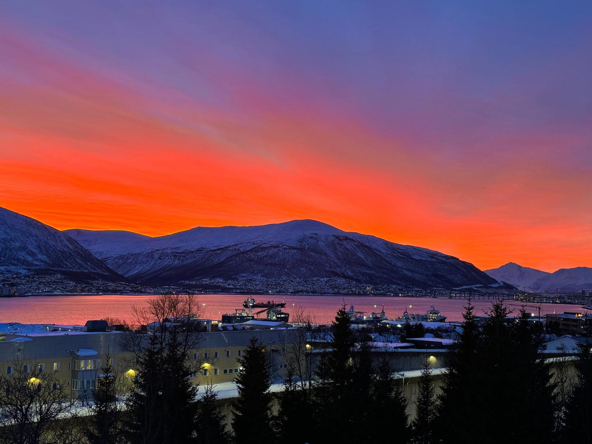 Arctic Retreat - Spacious Apartment Next To Amazing Nature Tromsø Exterior foto