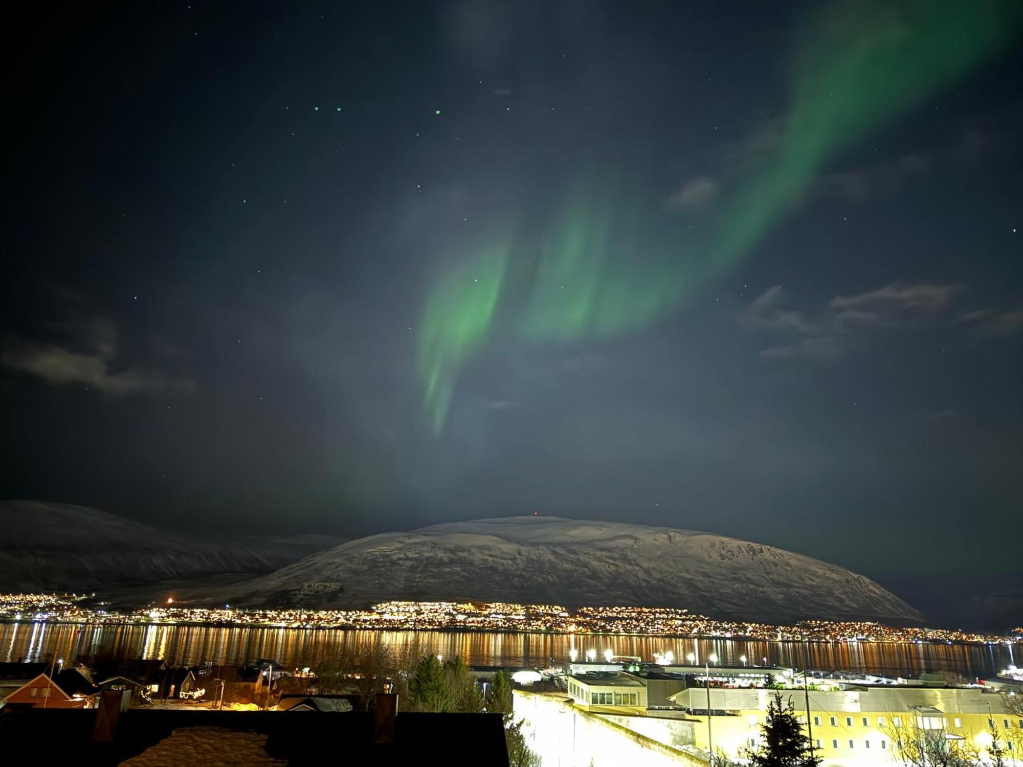 Arctic Retreat - Spacious Apartment Next To Amazing Nature Tromsø Exterior foto